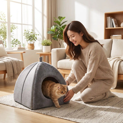 maman installe la niche pour chat
